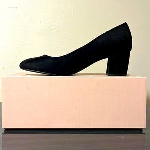 JustFab pumps